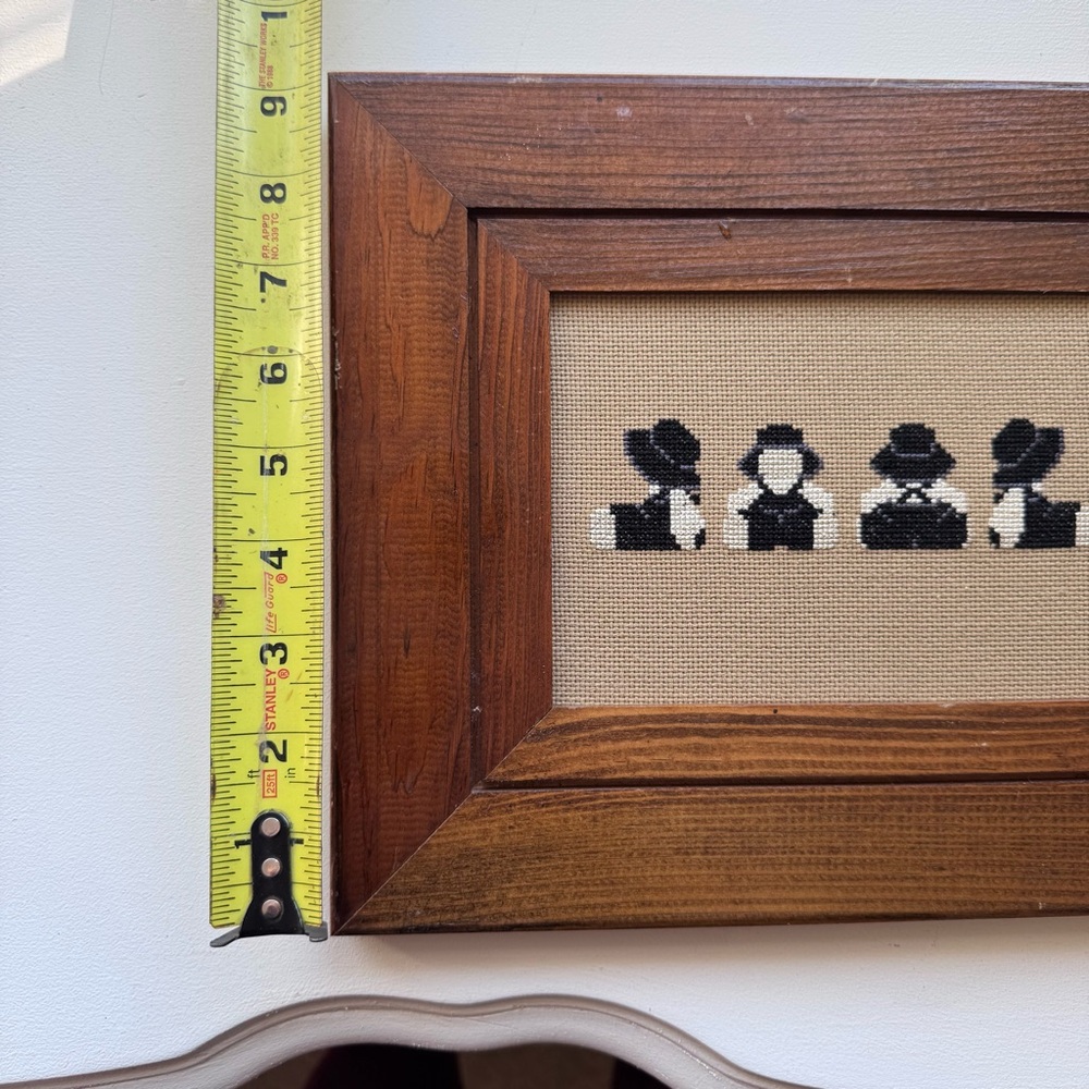 Vintage Framed, Handmade Cross-Stitch Piece - Amish children. - Picture 2 of 7
